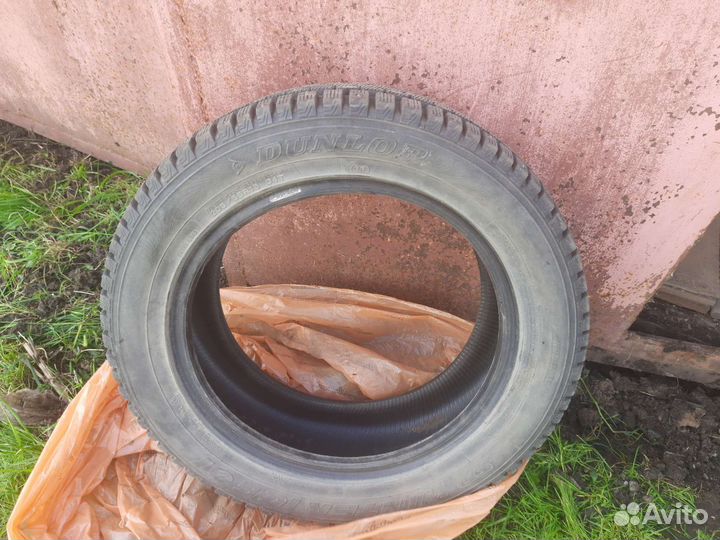 Dunlop SP Winter Ice 01 205/55 R16