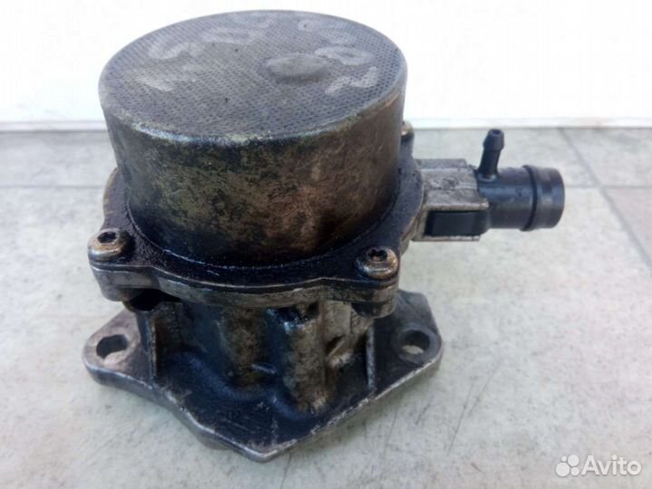Насос вакуумный Renault Megane 2 8200399569
