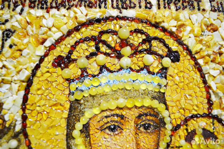 Икона из янтаря Богородицы Неувядаемый цвет Array