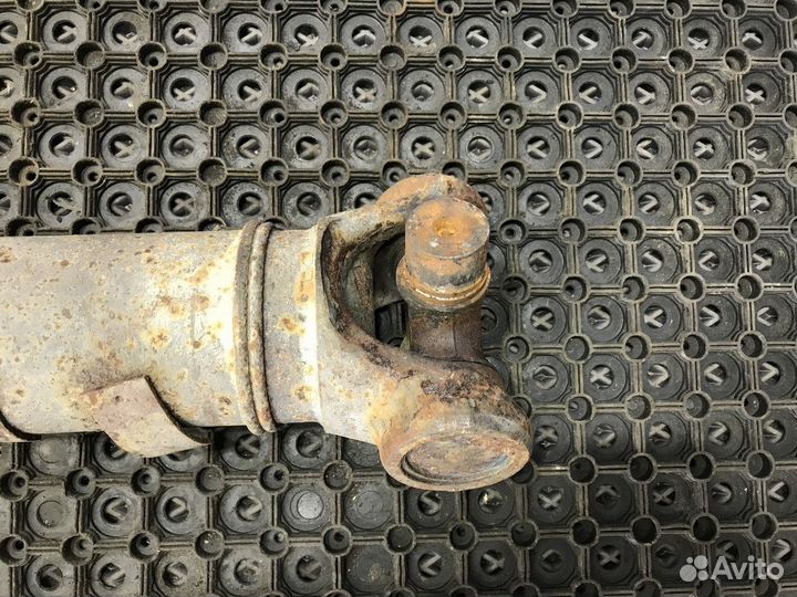 Вал карданный 1870 мм