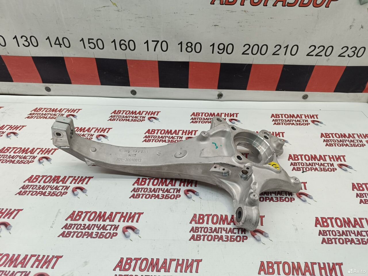 Кулак поворотный правый Lixiang L9 новый