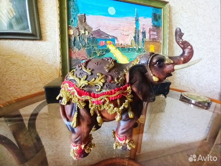 Статуэтка слон