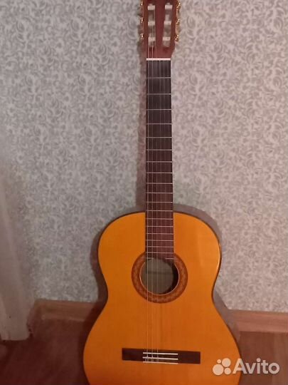 Классическая гитара yamaha c70