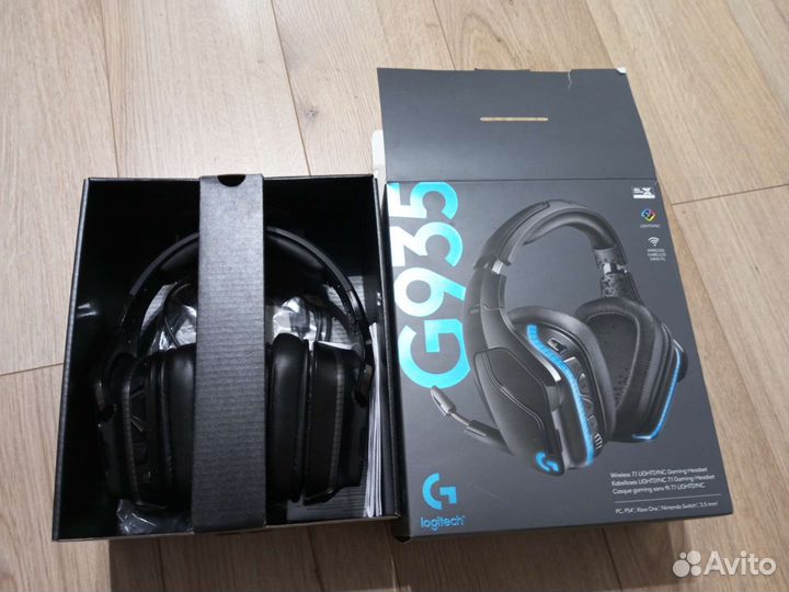 Беспроводные наушники logitech g935