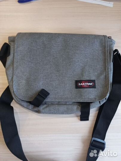 Сумка через плечо eastpak