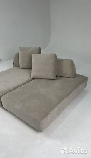 Диван прямои 4400х1700 мм