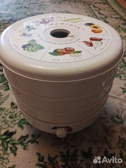 Сушилка для овощей и фруктов 