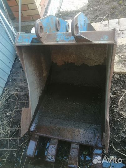 Ковшик для эксковатора