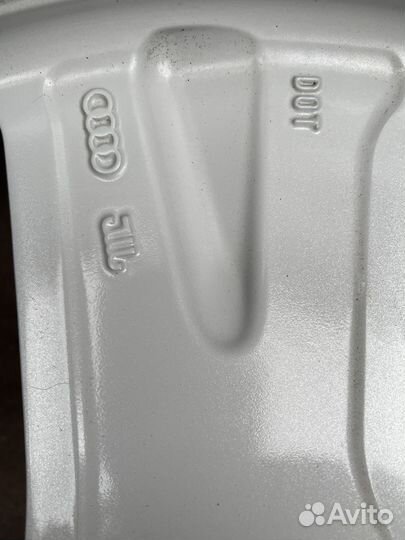 Оригинальные колеса Audi r19