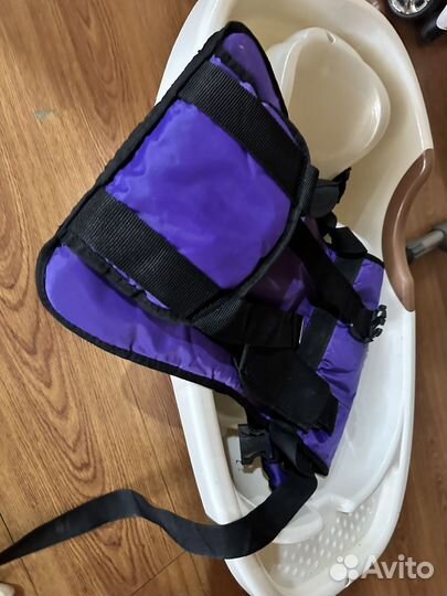 Детское автокресло и ванная детска