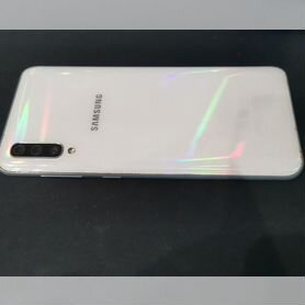 Samsung Galaxy A50, 4/64 ГБ