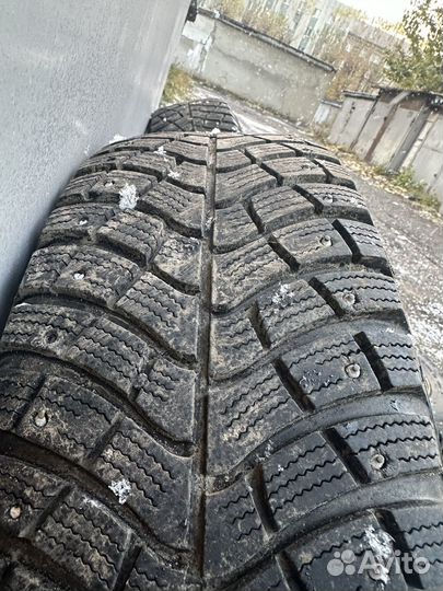 Комплет зимних колес r15 на ниву
