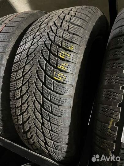 Nokian Tyres WR Snowproof P 215/55 R17 98V