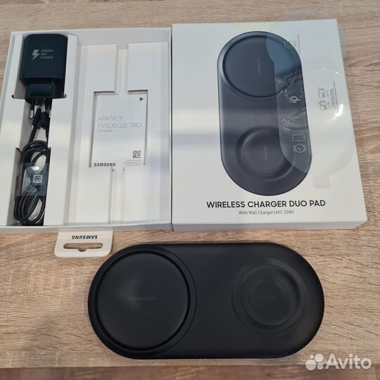 Беспроводная зарядная станция Samsung EP-P5200