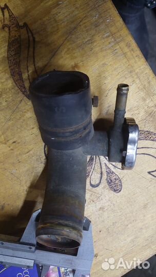 Горловина радиатора охлаждения nissan vanetta c22