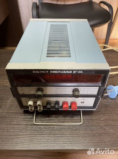 Вольтметр В7-21А