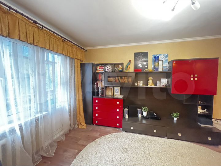 3-к. квартира, 60 м², 3/5 эт.