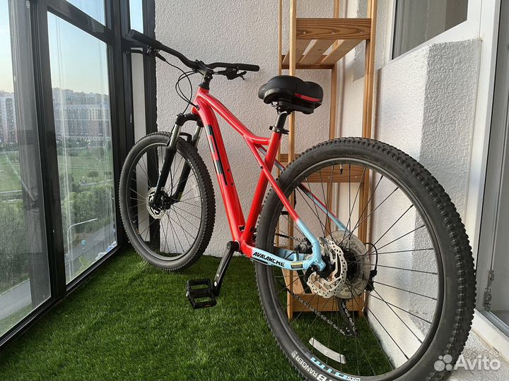 Велосипед GT avalanche comp 29