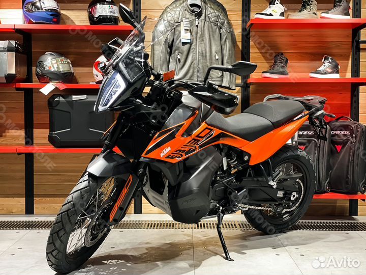 Мотоцикл KTM 890 Adventure
