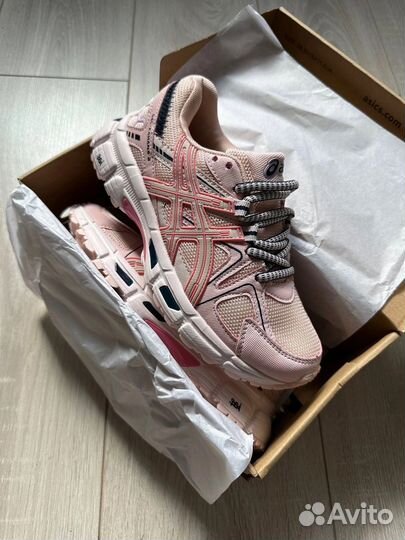 Кроссовки asics