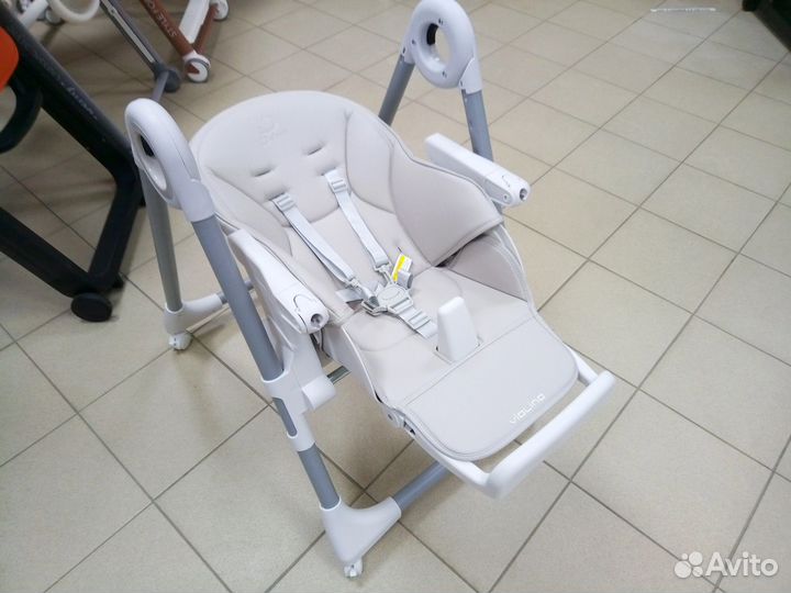 Стульчик для кормления новый