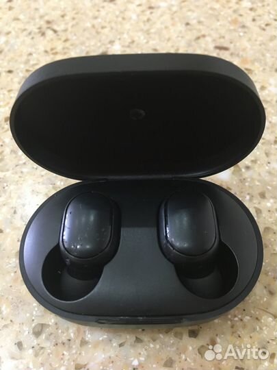 Продаю беспроводные наушники