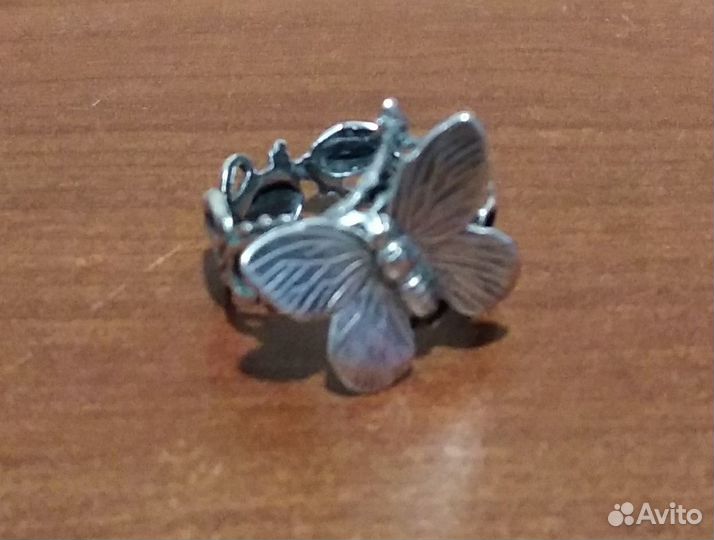 Серебряное кольцо