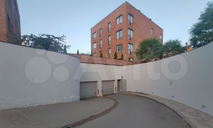 Машиноместо, 17 м²