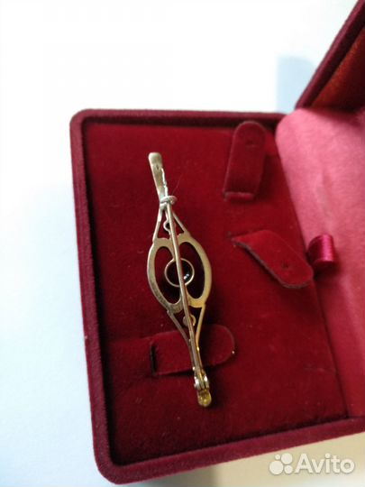 Винтажная СССР брошь из серебра с позолотой