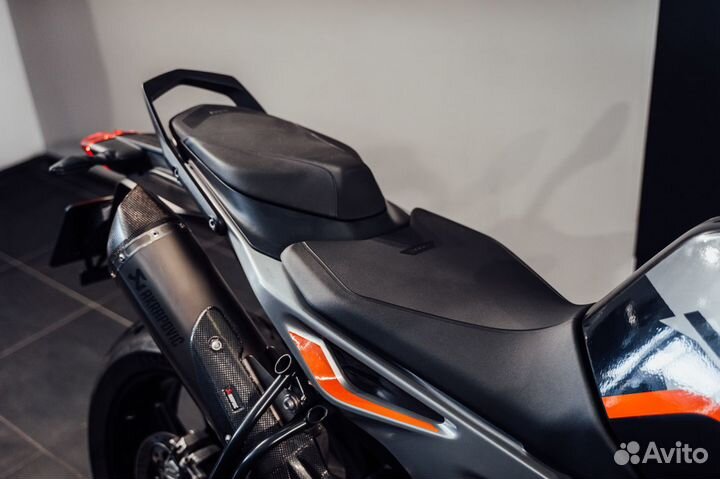 KTM 790 duke akrapovich exhaust