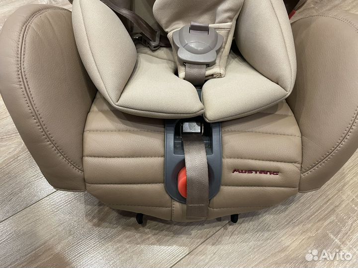 Автокресло happy baby mustang