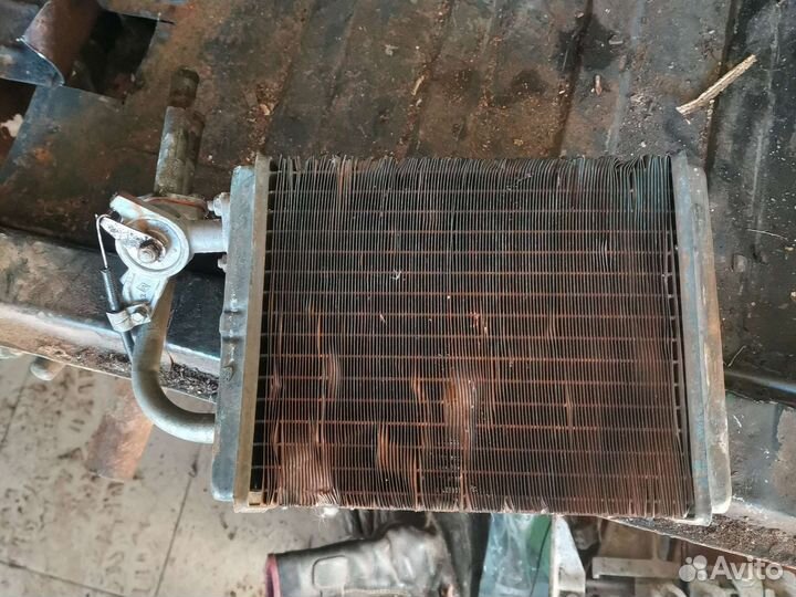 Трехрядный медный радиатор печки на ниву, классику