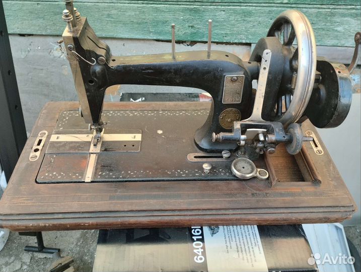 Швейная машинка