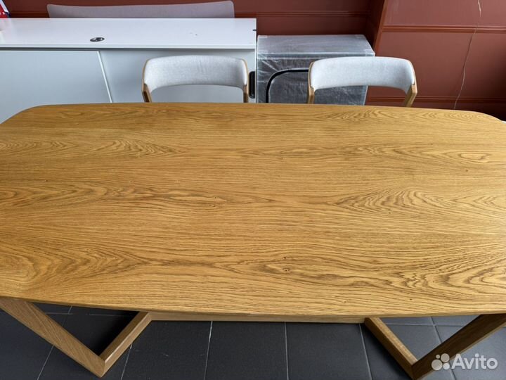 Обеденный стол Yoko Tohma Тохма