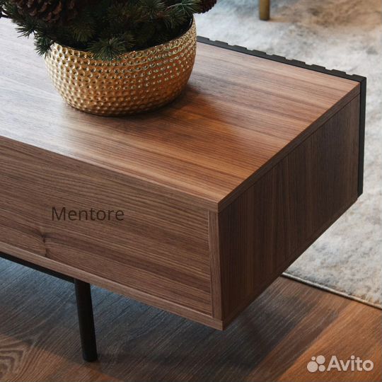 Тумба тв Batista на опорах (с дверцами)