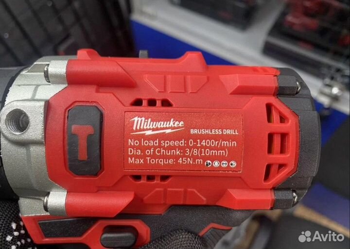 Milwaukee 4 в 1 Безщеточный