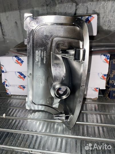 Повторитель поворотника зеркала Форд Транзит 2014+