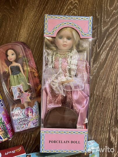 Новые игрушки: пазлы, русалочка, кукла