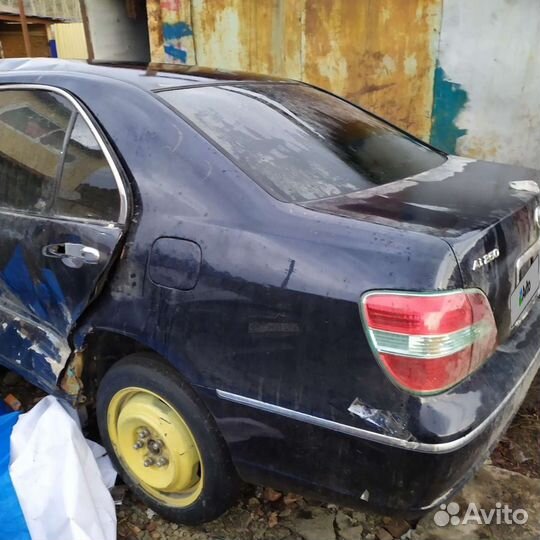 Toyota Brevis 2.5 AT, 2003, битый, 100 000 км