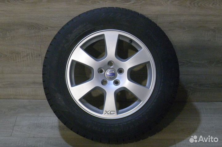 Комплект оригинальных колес Вольво хс60 R17 зима