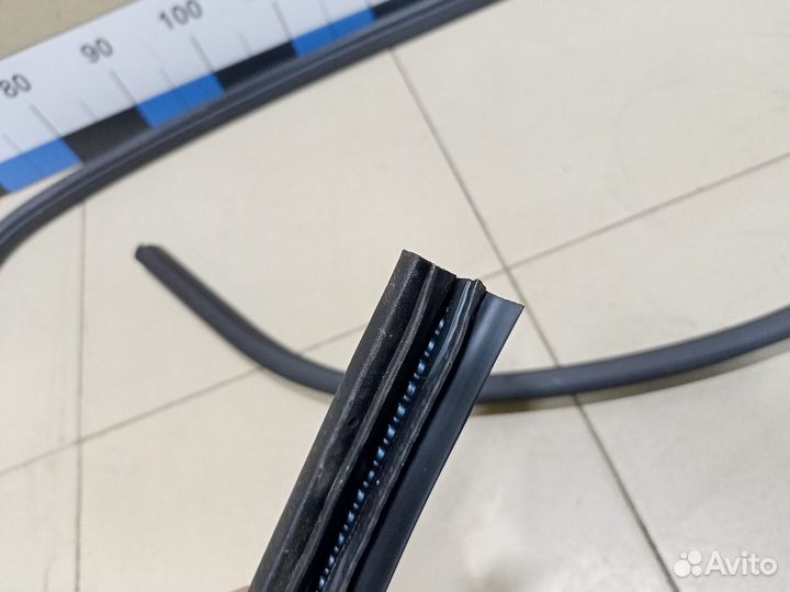 Уплотнитель (внутри) Fusion 2002-2012