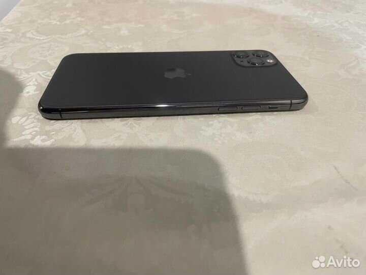 iPhone 11 Pro Max, 64 ГБ