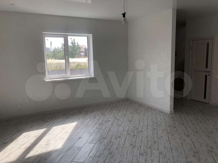 Дом 107 м² на участке 2,9 сот.