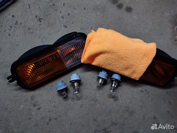 Надфарники герметичные 2 шт