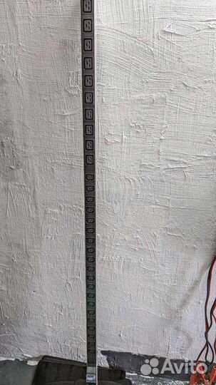 Вертикальный PDU 220v