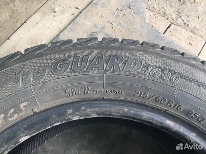 Yokohama Ice Guard IG30 215/60 R16 95Q