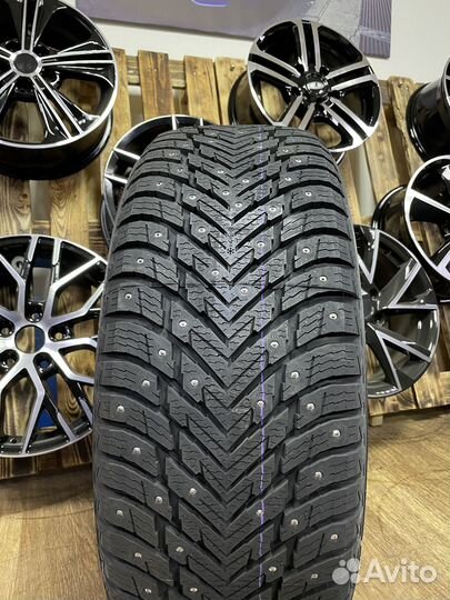 Nokian Tyres Hakkapeliitta 10p 215/50 R17 95T