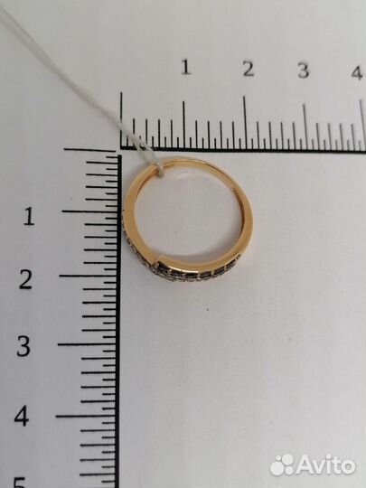 Золотое кольцо 585 пробы с сапфирами и бриллиантам