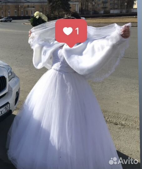 Свадебное платье