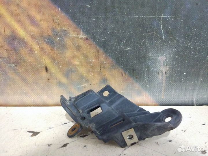 Крепление порога правое Audi Allroad C5 BAS 2004